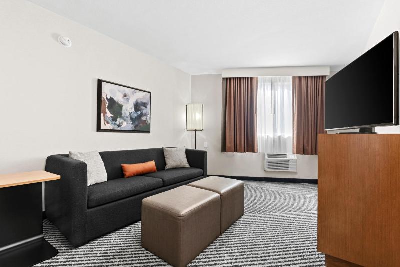 Mini Suite image 2