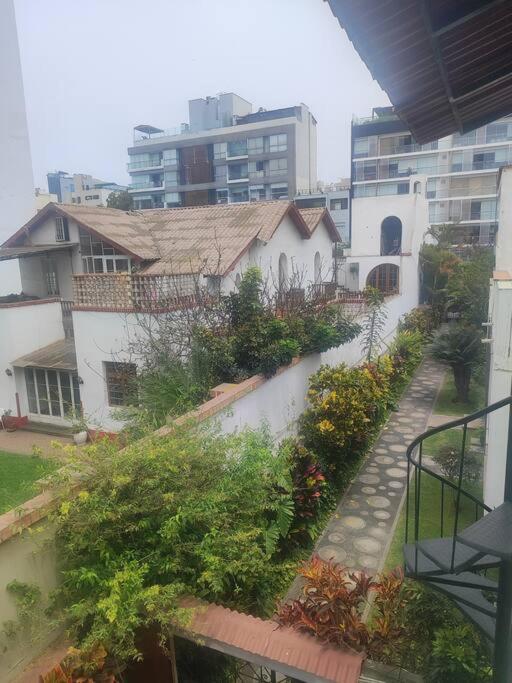 Cómoda habitación independiente Miraflores - image 3