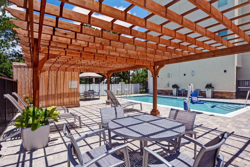 TownePlace Suites by Marriott Jacksonville East - image 17