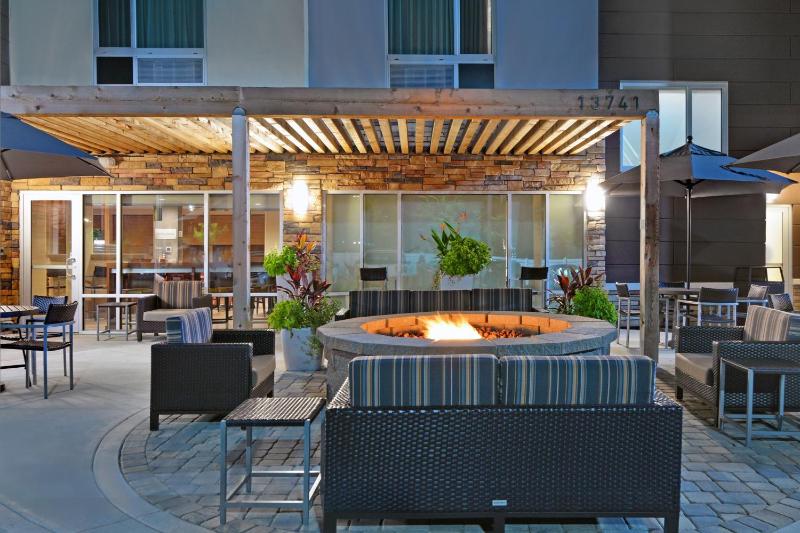 TownePlace Suites by Marriott Jacksonville East - image 19
