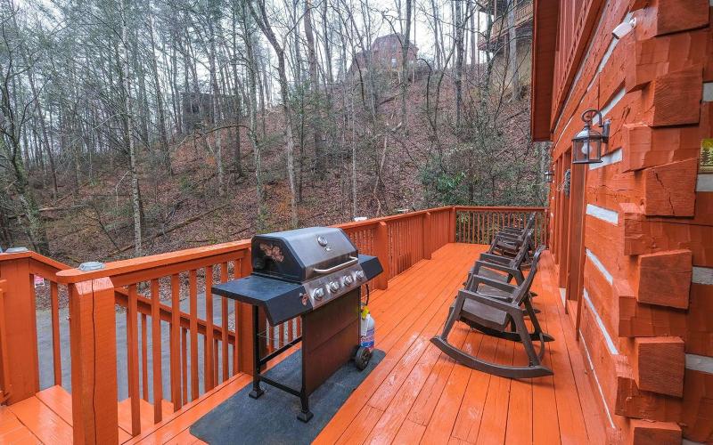Highland Hideaway - Pet Friendly with Modern Vibes - image 17