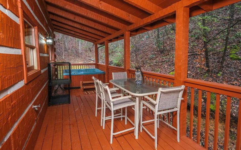 Highland Hideaway - Pet Friendly with Modern Vibes - image 6