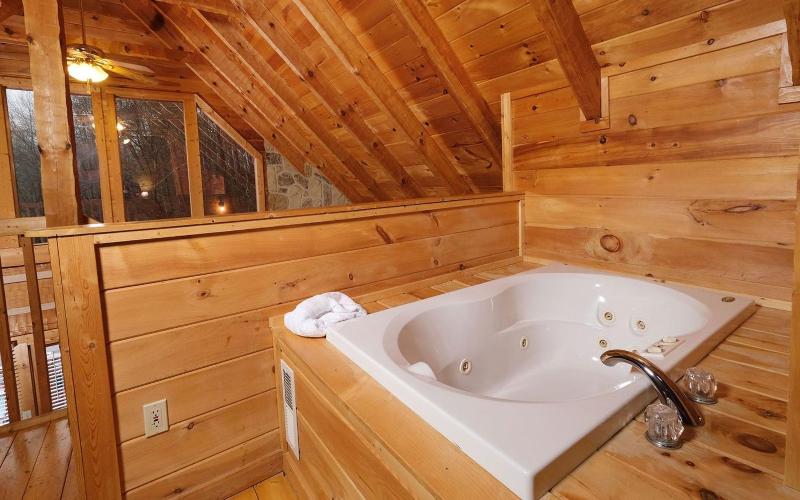 Highland Hideaway - Pet Friendly with Modern Vibes - image 12