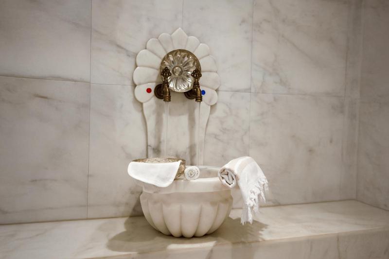 Topkapi Suite image 3