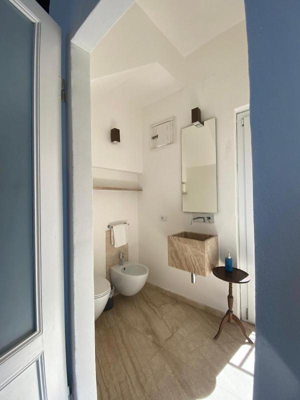Apartment with Terrace and Sea View - Split Level image 4
