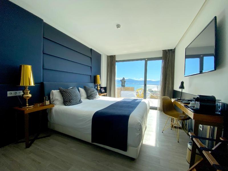Double Room with Terrace image 1