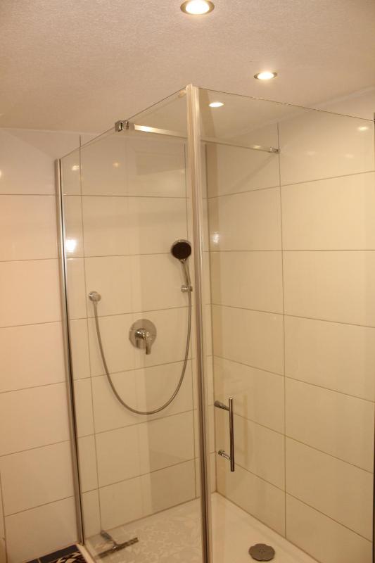 Superior Apartment image 3