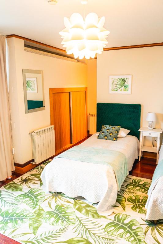 Classic Quadruple Room image 3