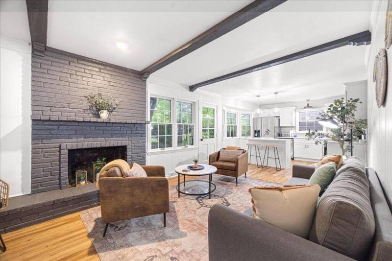Four-Bedroom House image 4