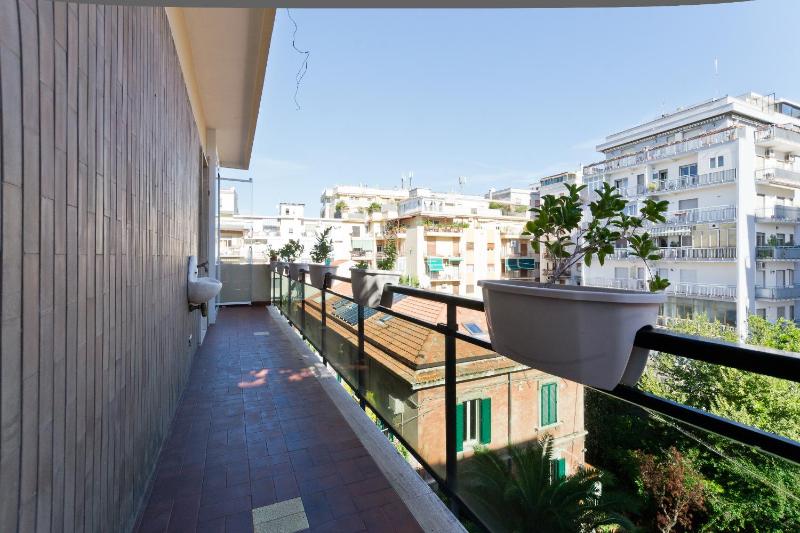 Urbanlife 70 - image 19