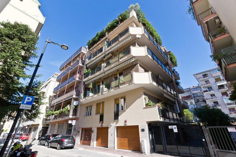 Urbanlife 70 - image 23