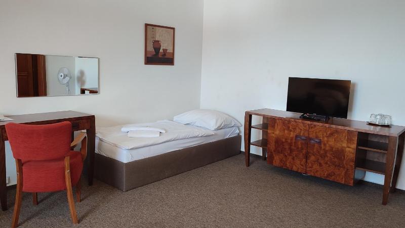 Triple Room image 4