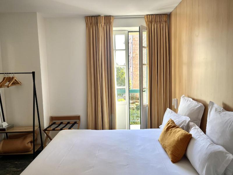 Superior Double Room image 3