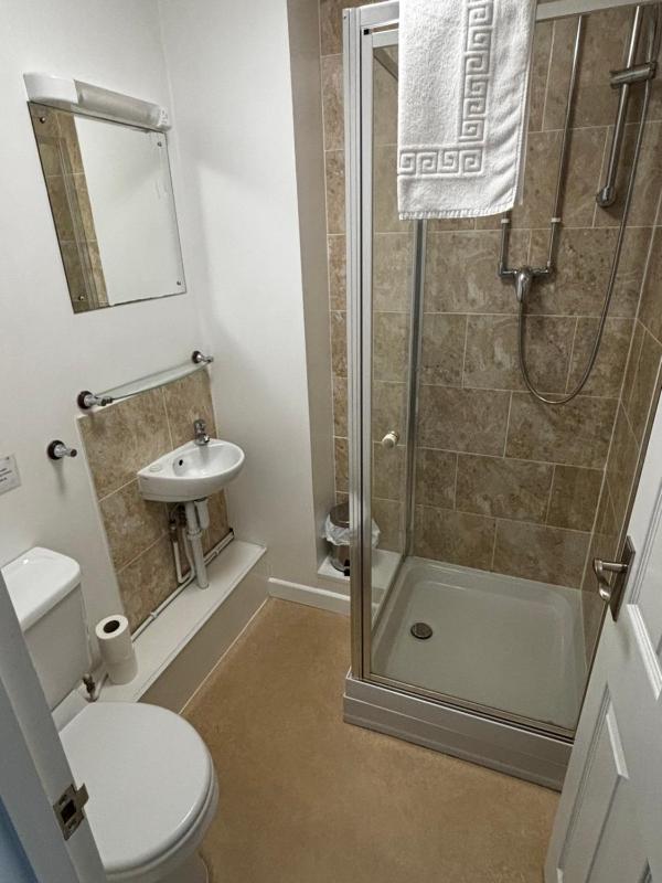 Double or Twin Room image 2