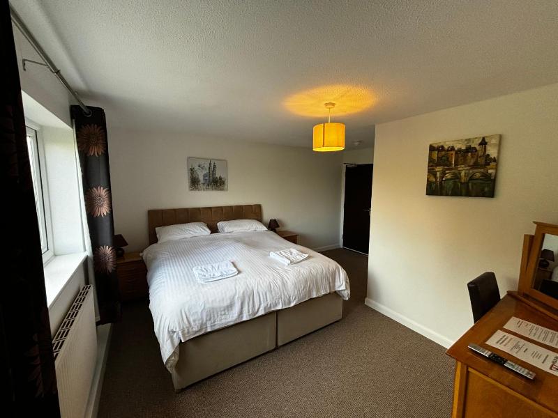 Double Room image 1
