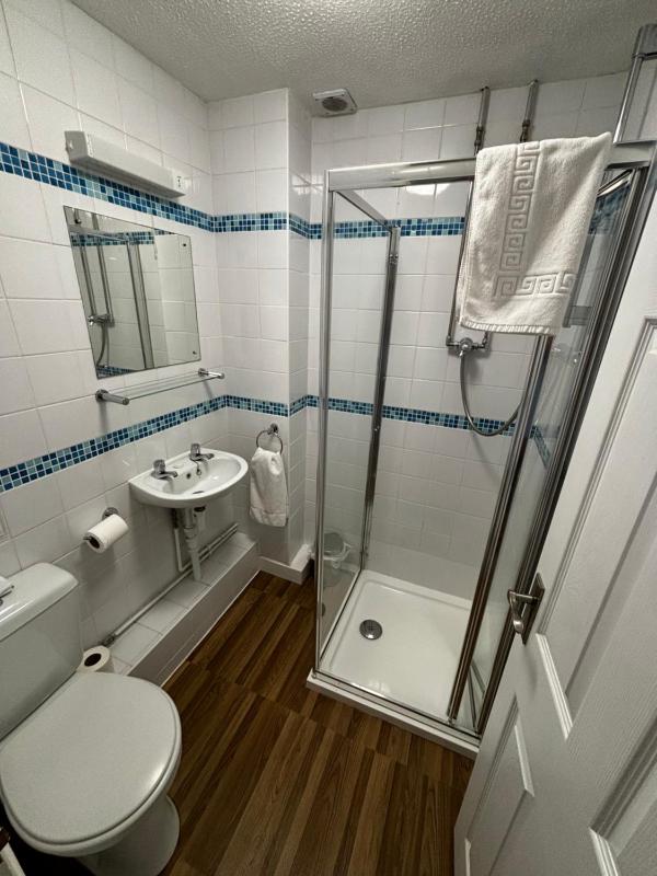 Double Room image 2
