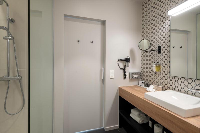 Junior Suite with Terrace image 3