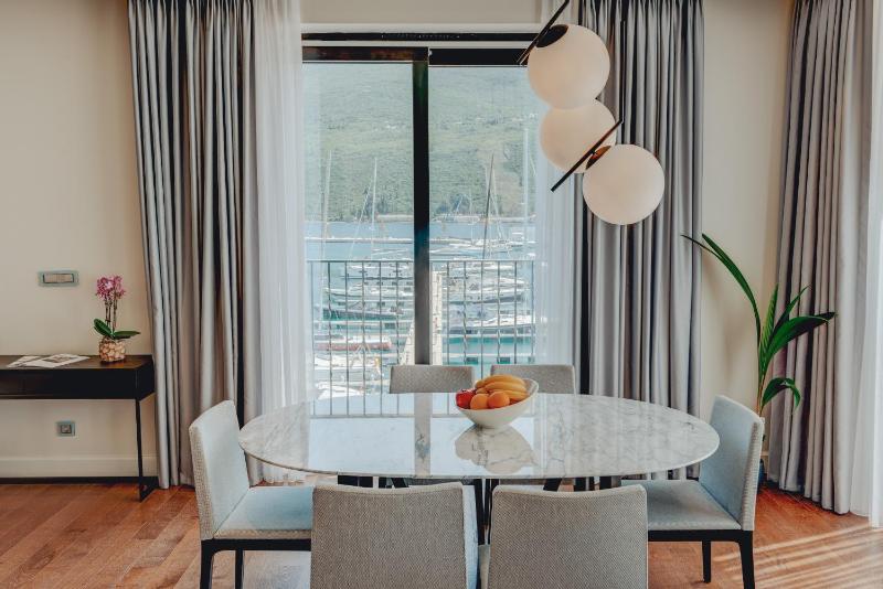 Mimosa Suite image 3