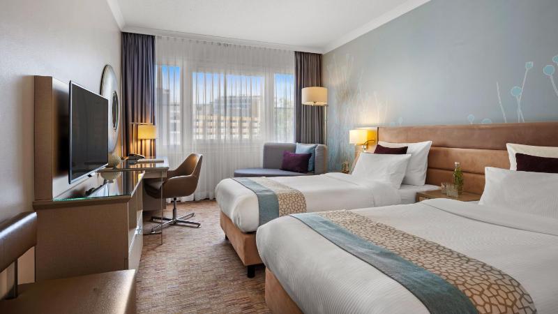 Executive Twin Room - Non-Smoking image 1