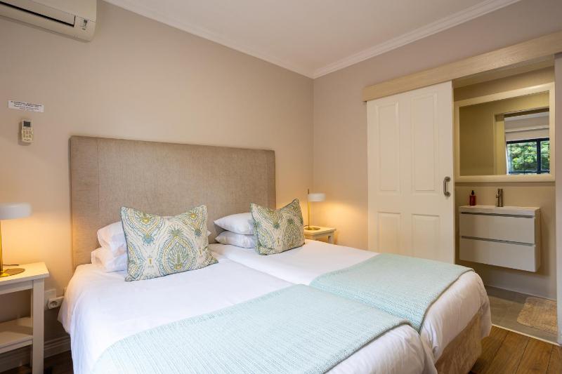 Vino Self Catering Apartment - image 3