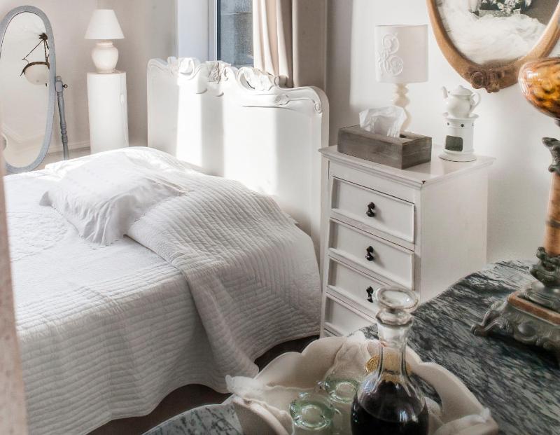 Superior Double Room image 4