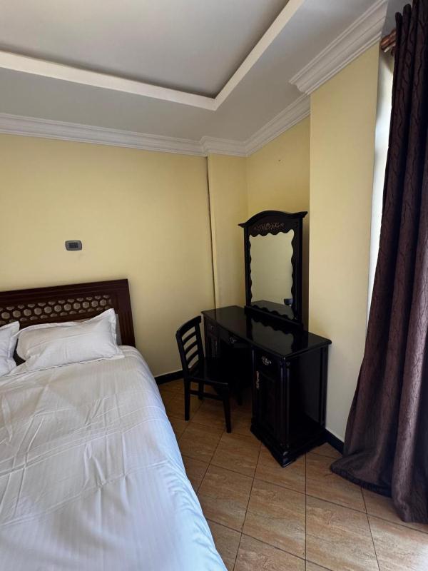 Family apartment Prime location and easy access 1 - image 10