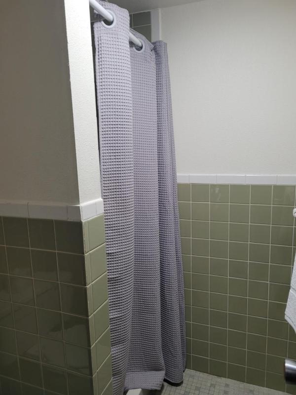 Standard Single Room image 4