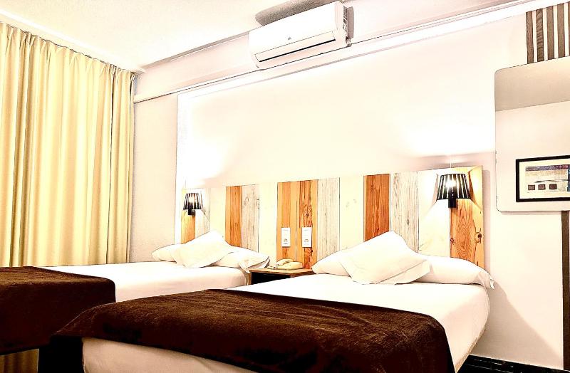 Double Room with Terrace image 4