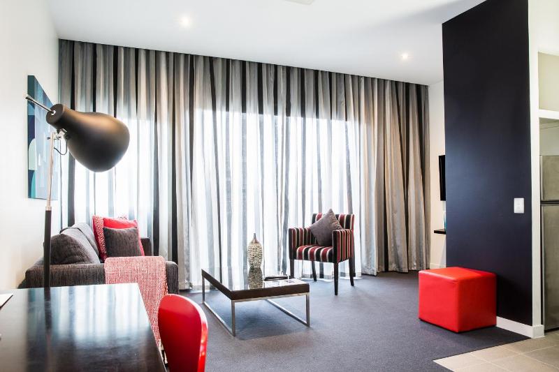Richmond Central Apartments - image 2