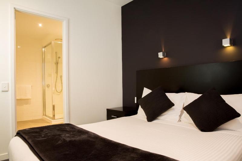 Richmond Central Apartments - image 3