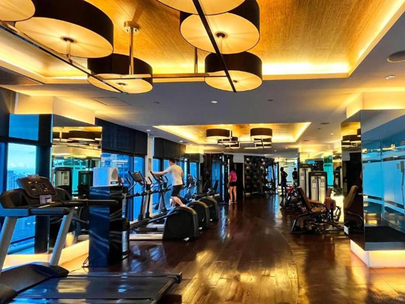 Luxury 3BR Gramercy Makati | 141 sqm | City View with Balcony | Group or  Family Stay | Pet-friendly - image 8
