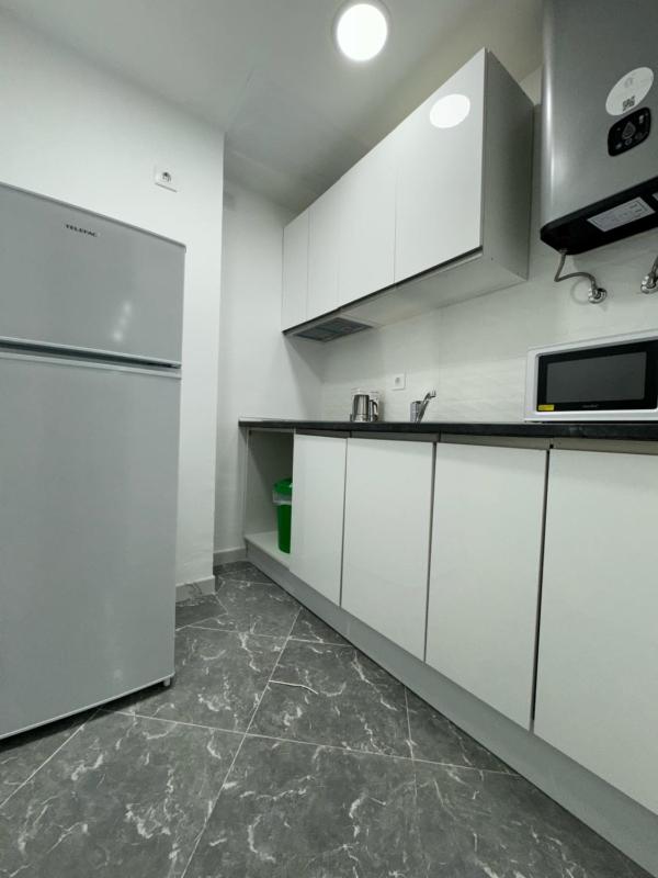 Studio Apartment image 1
