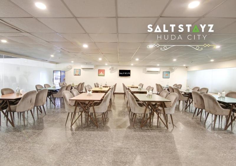 Saltstayz Select - Near Millennium City Centre - image 12