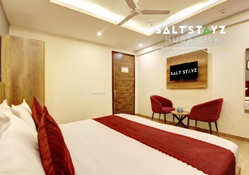 Saltstayz Select - Near Millennium City Centre - image 11