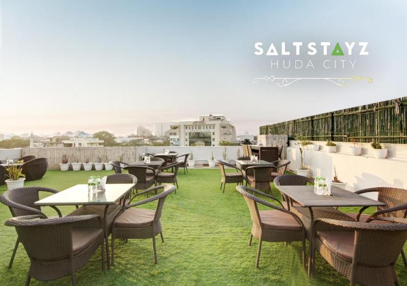 Saltstayz Select - Near Millennium City Centre - image 8