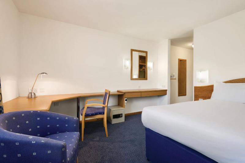 Executive Room image 3