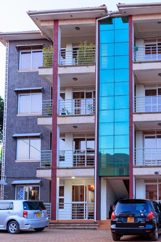 Karibu home easily accessible and spacious. - image 15