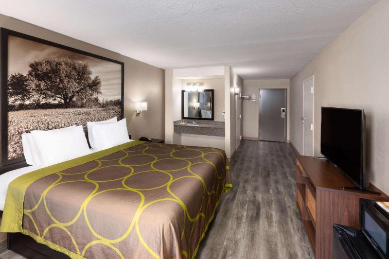 King Room - Non-Smoking image 1