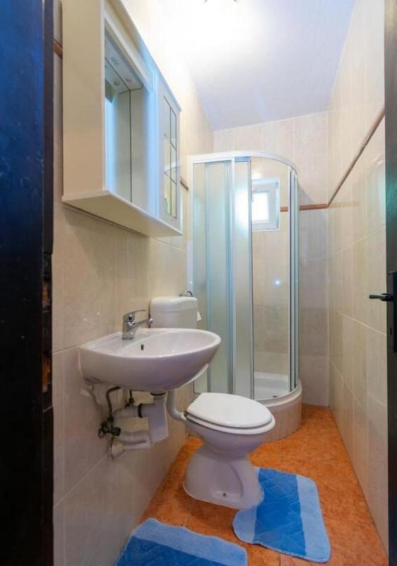 Apartment image 4