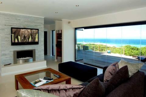 Home by the Sea - image 1