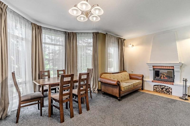 Superior Chalet image 3