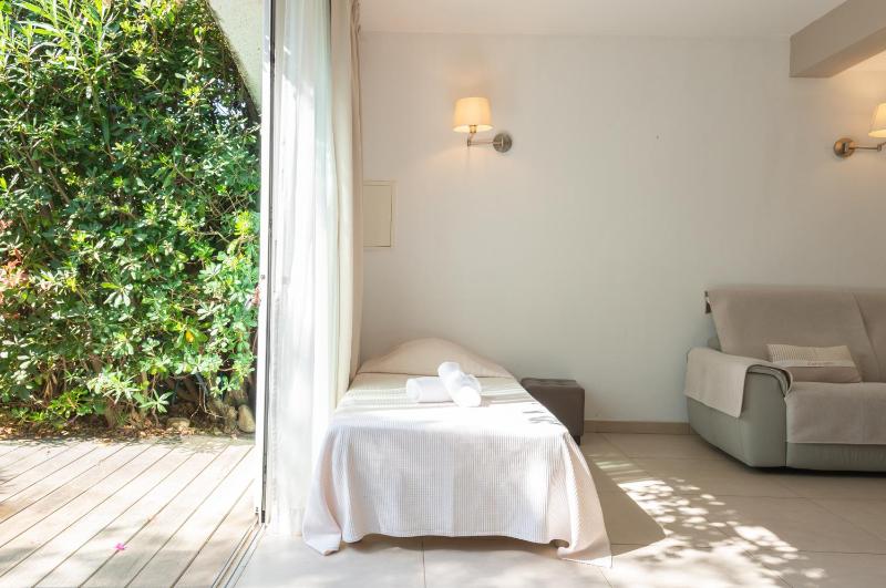 Deluxe Suite image 4
