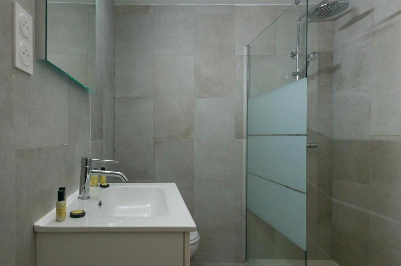Standard Apartment image 3
