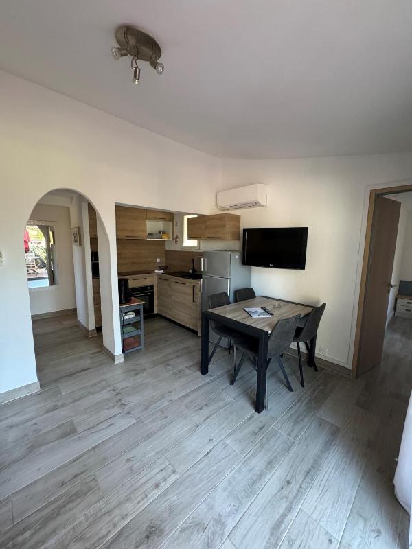 Three-Bedroom Apartment image 4