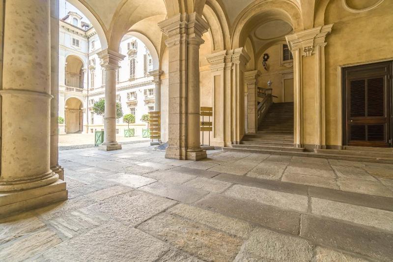 GuestHost - Palazzo Saluzzo Paesana Beautiful Flat - image 2