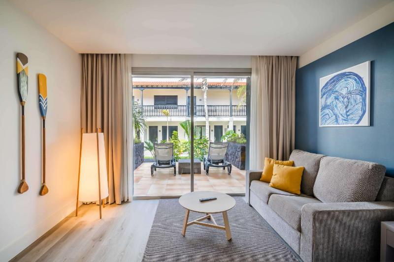 Deluxe Suite image 4