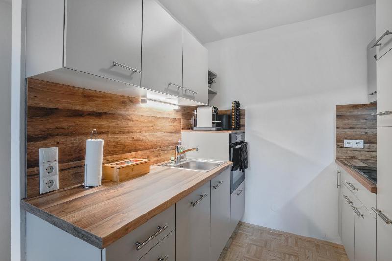 Spacious Quiet Family Suite - 2BR & Free Parking in Altstadt by HERO HOMES Graz - image 24