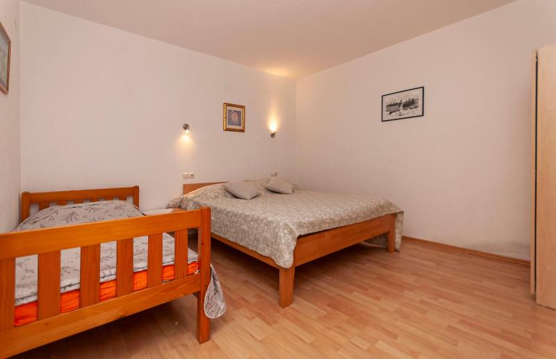 One-Bedroom Apartment with Sea View image 1