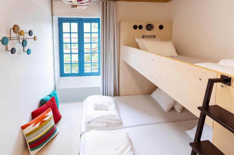 Private Bedroom for 3 people with a bathroom image 3