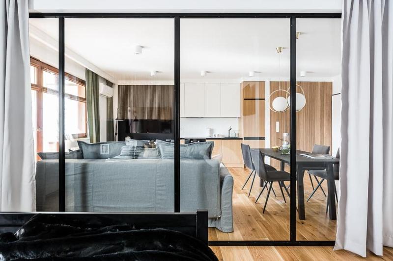Elegancki i Stylowy Apartament w Gdańsku z Klimatyzacją Wanną i Parkingiem by Noclegi Renters - image 15